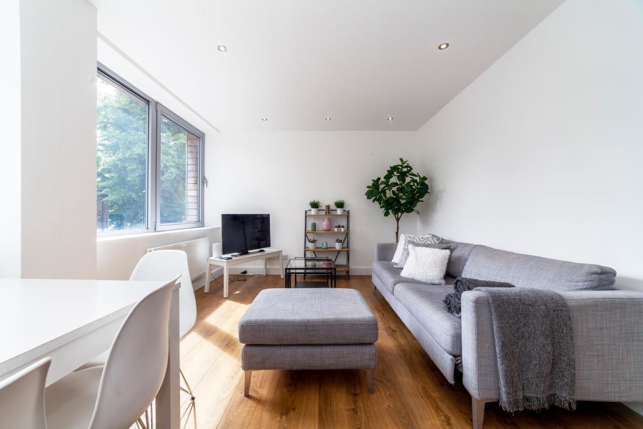 Modern And Bright 2 Bdr Flat In Clapham Common Daire Londra Dış mekan fotoğraf